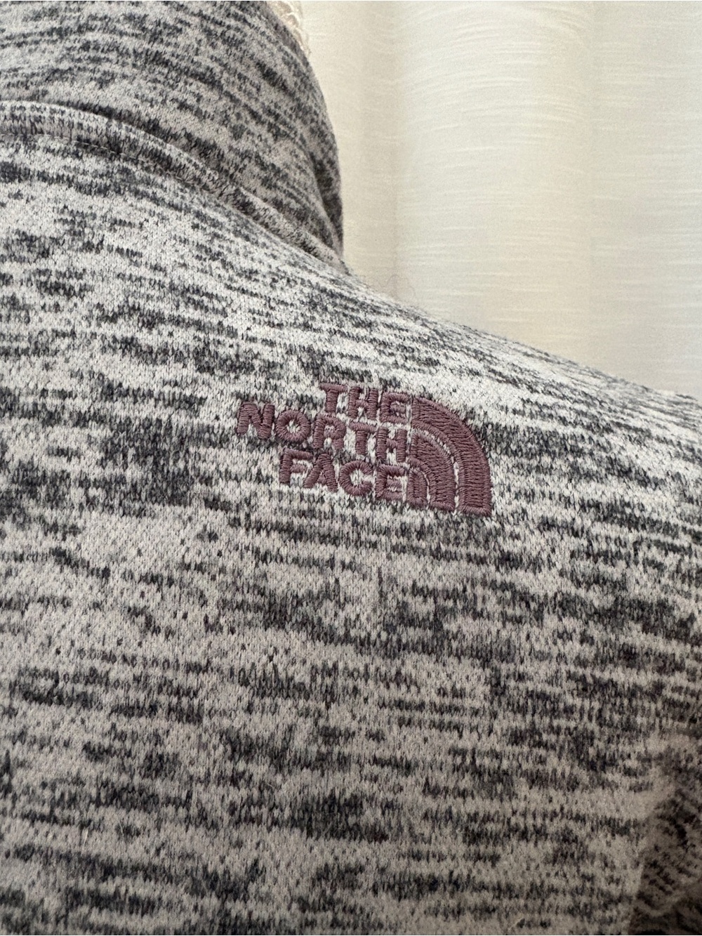 The North Face Heathered Grey Full-Zip Fleece Jacket - Picture 5 of 9